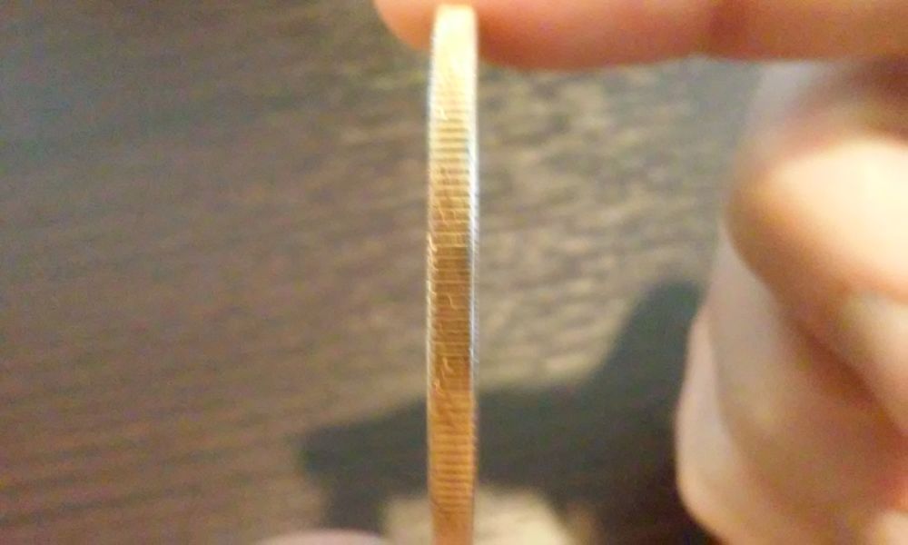 Weird-Looking-Yellow-Reeded-Edge-1976-Glossy-Looking-Ike